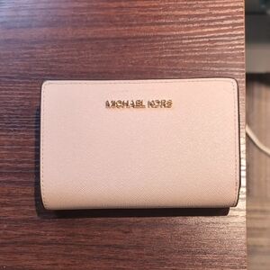 Michael Kors Light Tan Wallet